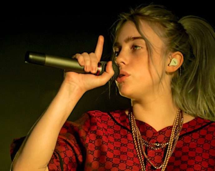 2018 Flashback: Stunning Photos Of Billie Eilish Captivating Chicago