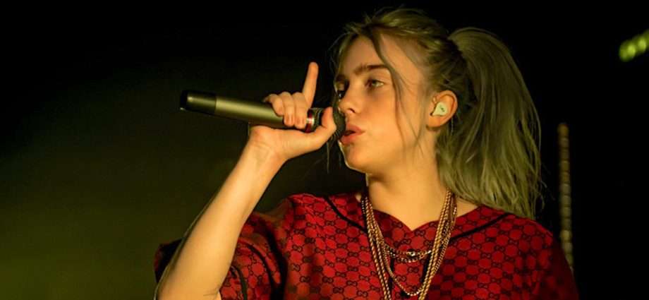 2018 Flashback: Stunning Photos Of Billie Eilish Captivating Chicago