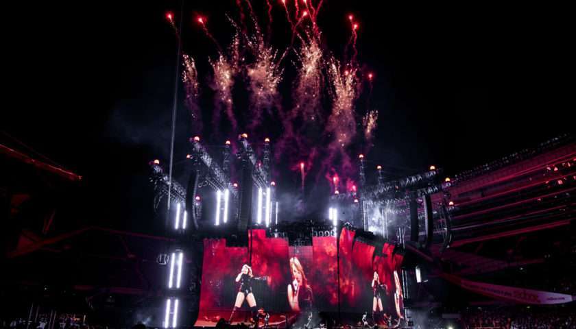 Taylor Swift - Soldier Field - Chicago, IL - 6/1/18 - Photo © 2018 by: Roman Sobus