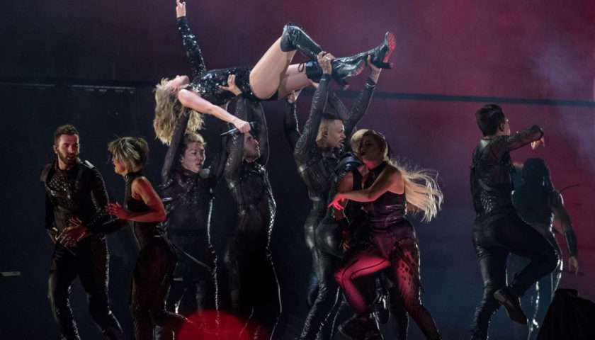 Taylor Swift - Soldier Field - Chicago, IL - 6/1/18 - Photo © 2018 by: Roman Sobus