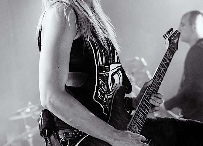 Nita Strauss Live at Wire [GALLERY] 15