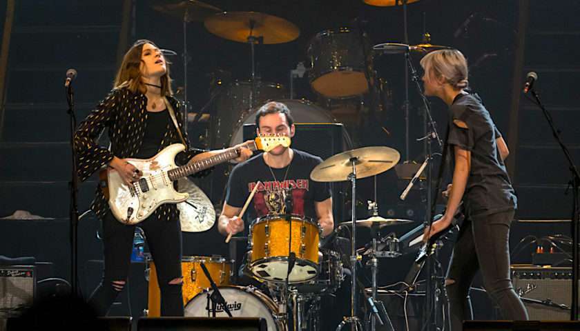 Larkin Poe Live at Allstate Arena [GALLERY] 4