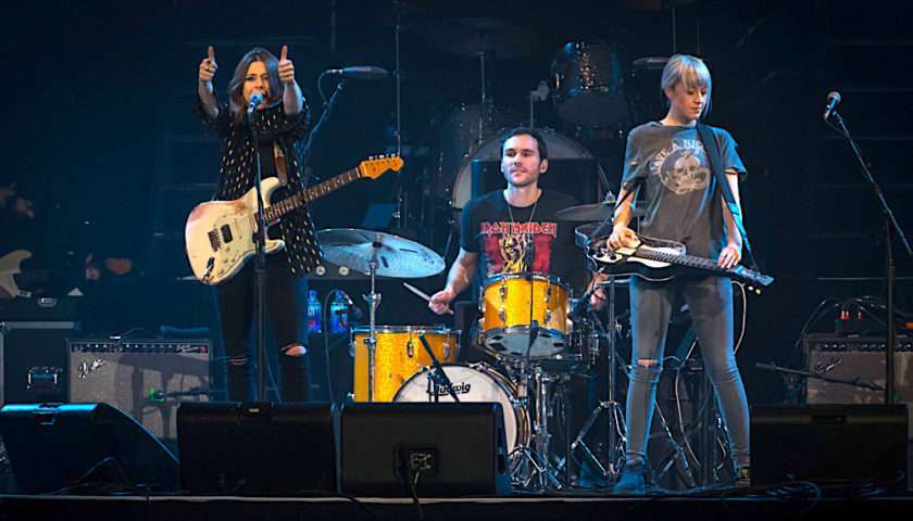 Larkin Poe Live at Allstate Arena [GALLERY] 7