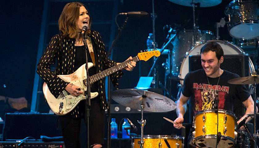 Larkin Poe Live at Allstate Arena [GALLERY] 1