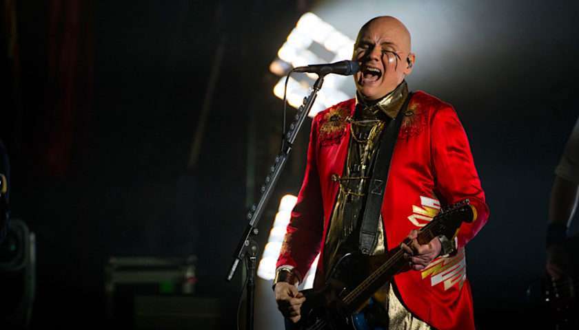 Smashing Pumpkins Live at the Aragon Ballroom [GALLERY] 8