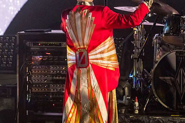 Smashing Pumpkins Live at the Aragon Ballroom [GALLERY] 22