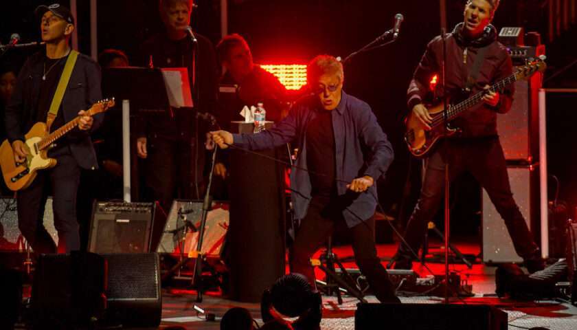 The Who Live at Hollywood Casino Amphitheatre [GALLERY] 6