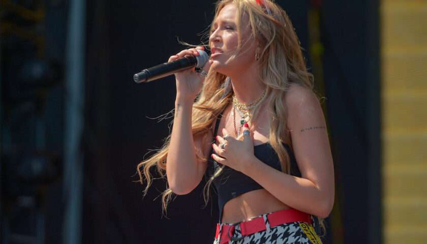 Lennon Stella Live at Lollapalooza [GALLERY] 4