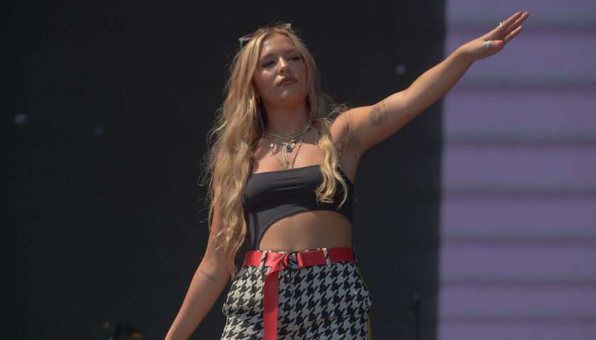Lennon Stella Live at Lollapalooza [GALLERY] 3