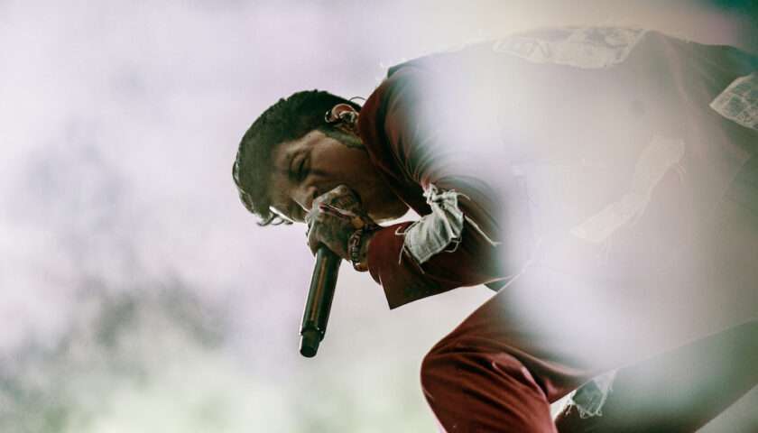 8 Smoking Photos of Bring Me The Horizon Live at Lollapalooza [GALLERY] 4