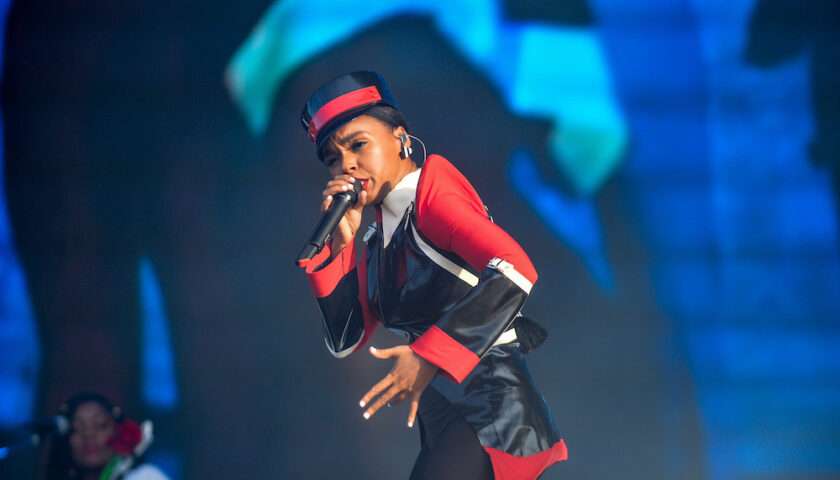 Janelle Monáe Live at Lollapalooza [GALLERY] 6