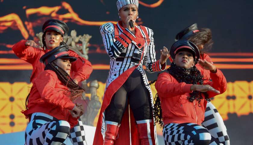 Janelle Monáe Live at Lollapalooza [GALLERY] 4