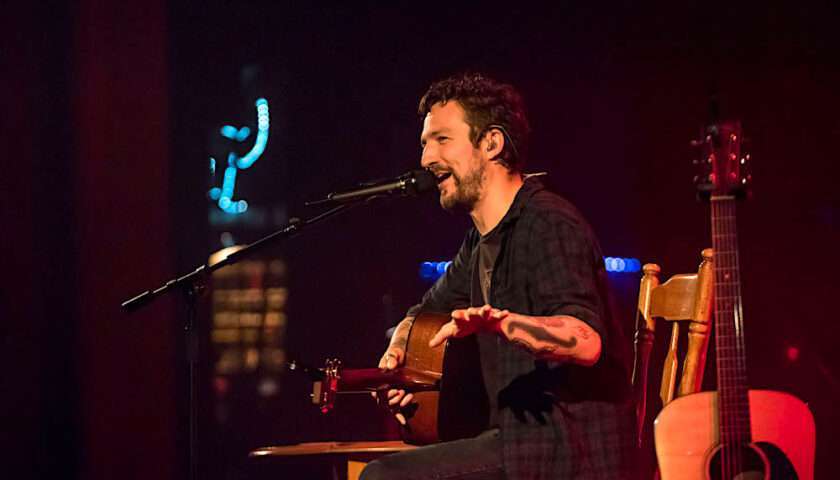 Frank Turner Live at Athenaeum [GALLERY] 6