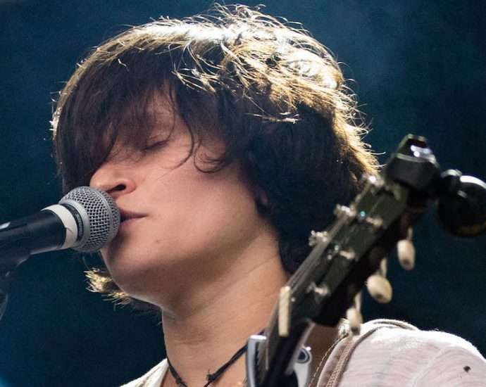 Big Thief Live at Pitchfork