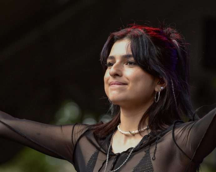 renforshort Live at Lollapalooza