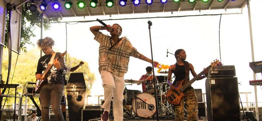Serena Isioma Live at Lollapalooza [GALLERY] 1