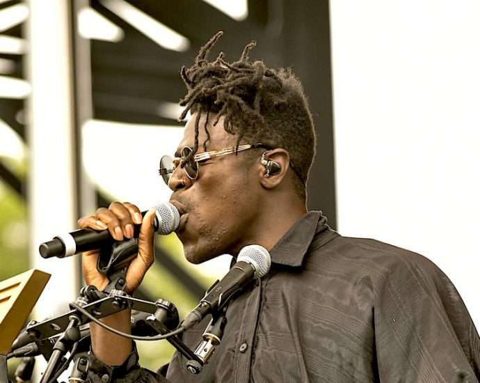 Moses Sumney Live at Pitchfork