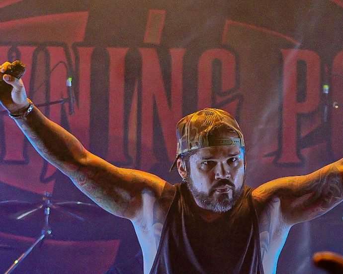 Drowning Pool Live at the Forge