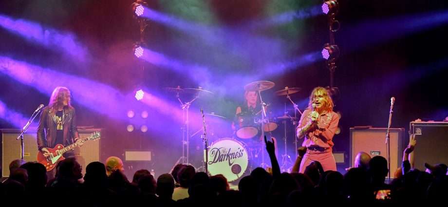 The Darkness Live at Park West [GALLERY] 1