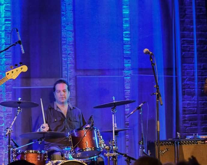 Tinsley Ellis Live at Space