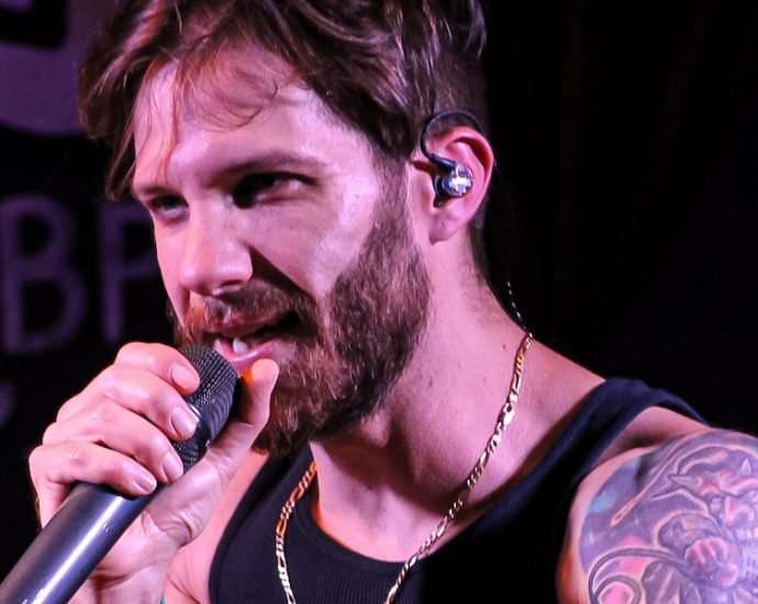 Lydia Can't Breathe Live at Brauer House