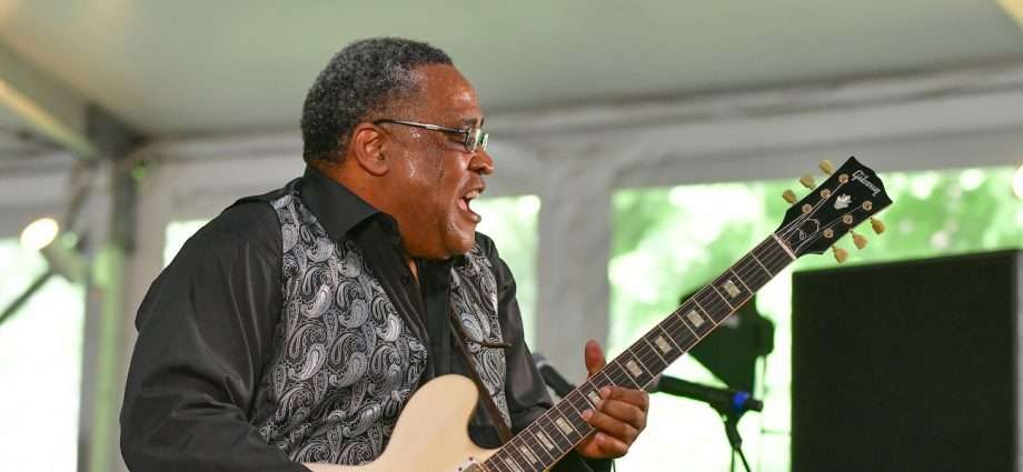 Eddie Cotton Live At Chicago Blues Fest [GALLERY] 1