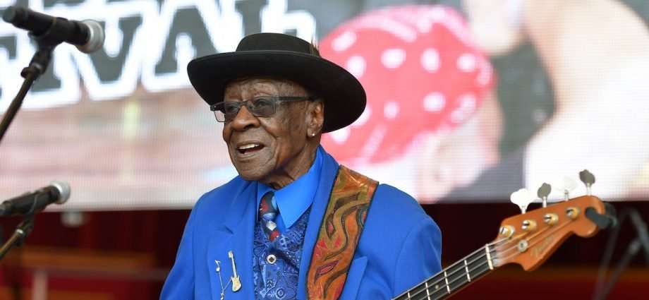 Bob Stroger Live At Chicago Blues Fest