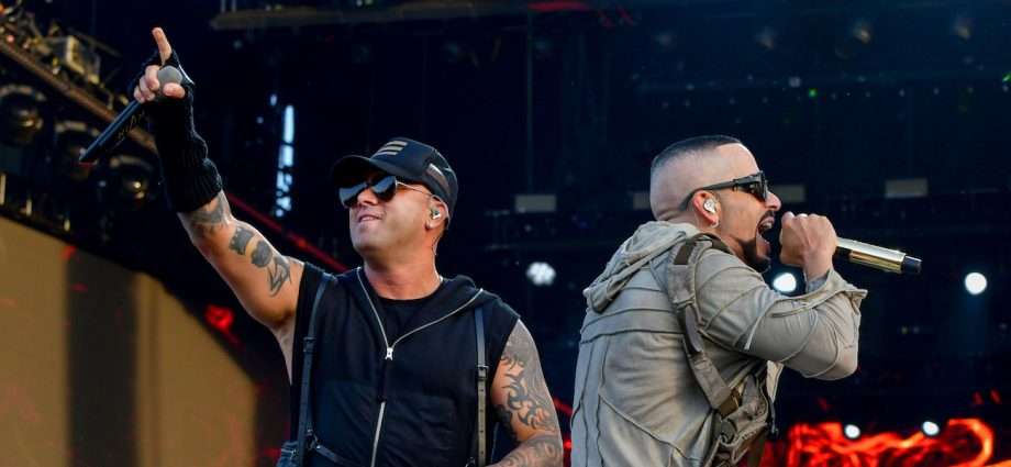 Wisin and Yandel Live At Sueños Music Festival