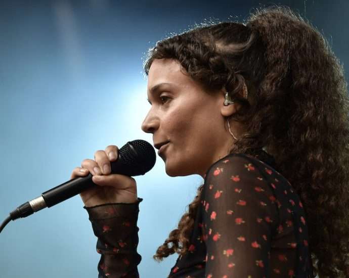 Erika de Casier Live At Pitchfork [GALLERY] 2