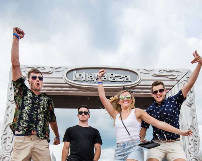 Top 10 Things To Do At Lollapalooza This Weekend!