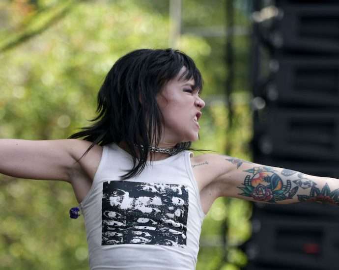 Hot Milk Live at Lollapalooza