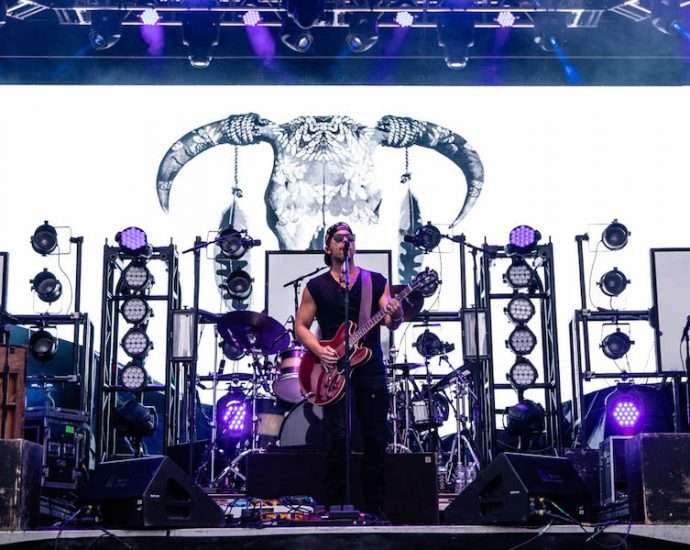 Kip Moore Live at Windy City Smokeout