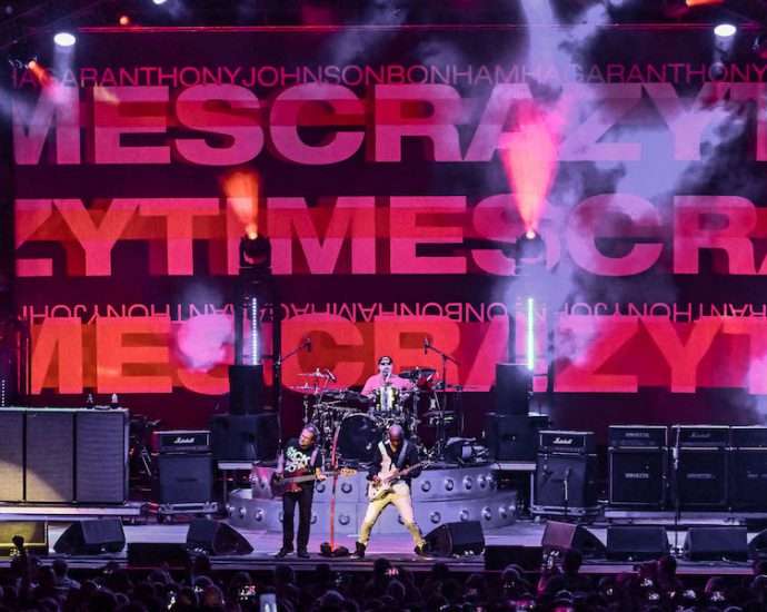 Sammy Hagar Live at Hollywood Casino Amphitheatre