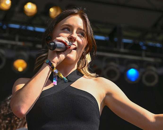 Concrete Castles Live at Riot Fest