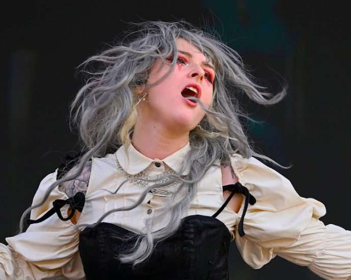 Mothica Live at Riot Fest