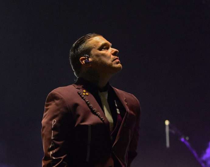 Shinedown Live at WIIL Rock Fest