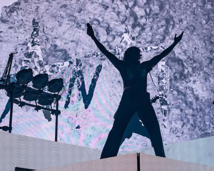 Bring Me the Horizon Live at Wintrust Arena