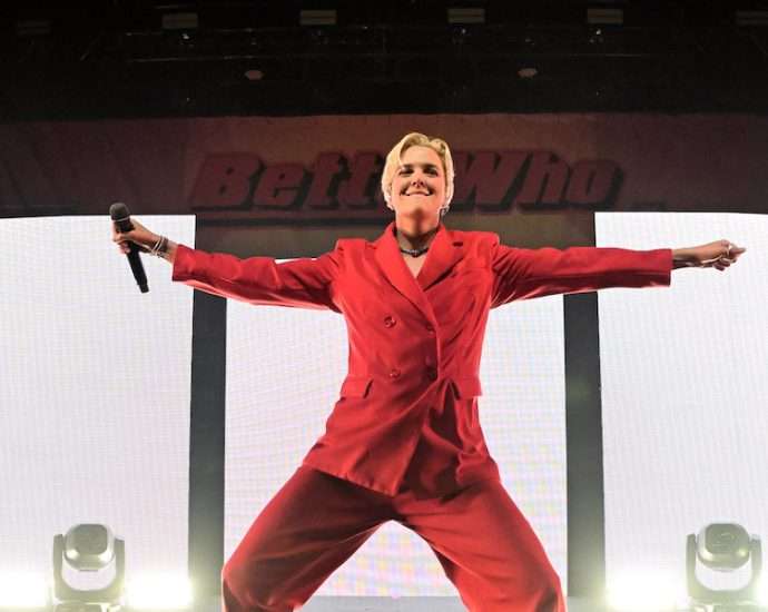 Betty Who Live at the Riviera Theatre [GALLERY]