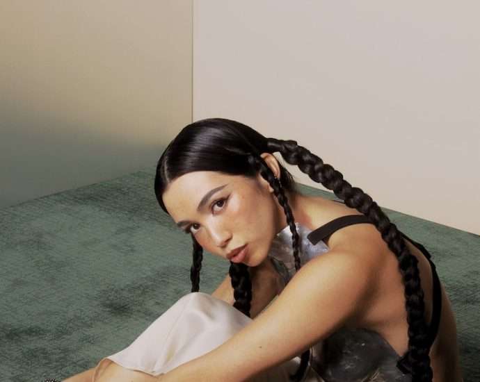 Wallice Delivers and Electrifying Performance at Lincoln Hall