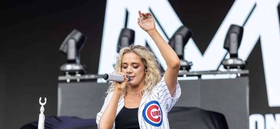 Megan Moroney Live at Windy City Smokeout [GALLERY]
