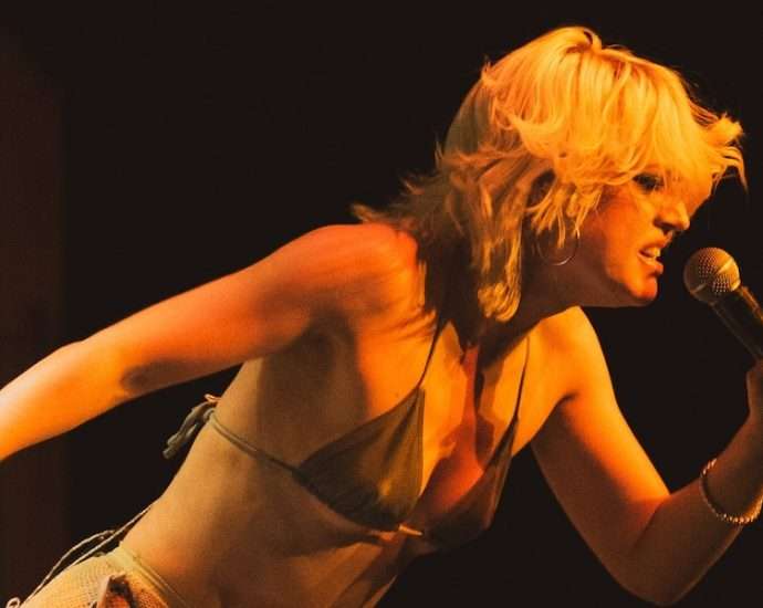 Amyl And The Sniffers Live at Salt Shed [GALLERY]