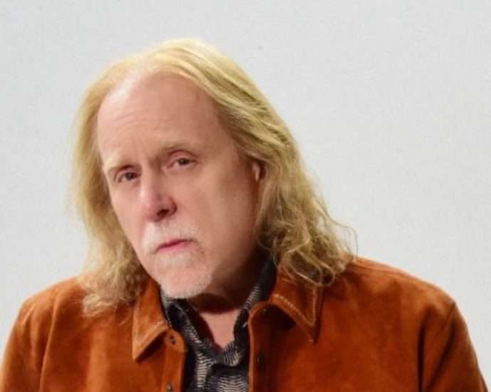 Warren Haynes Releases Great New Single "From Here On Out" Ahead Of The Whisper Sessions out September 12