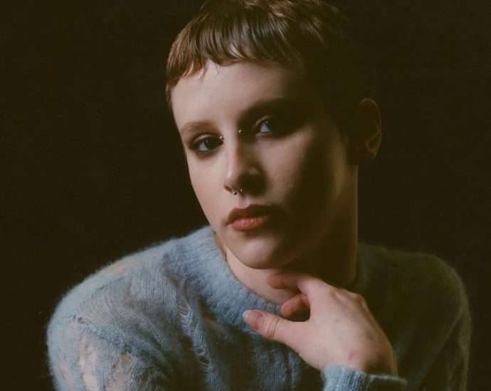 Rising Indie Artist Daffo Drops Inspiring New Track ‘Sideways,’ Shares Debut Album Where the Earth Bends and Chicago Tour Date 11/17