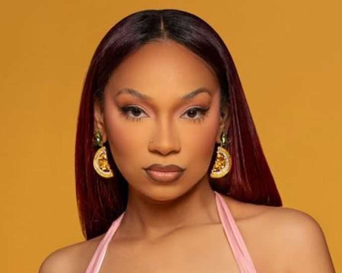 Mariah Dawne serves up her new single “Pink Lemonade,” a refreshing burst of soulful energy and bold style.