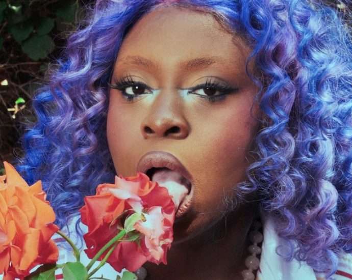 Hemlocke Springs Returns with New Single “the beginning of the end” + Announces Tour with Conan Gray