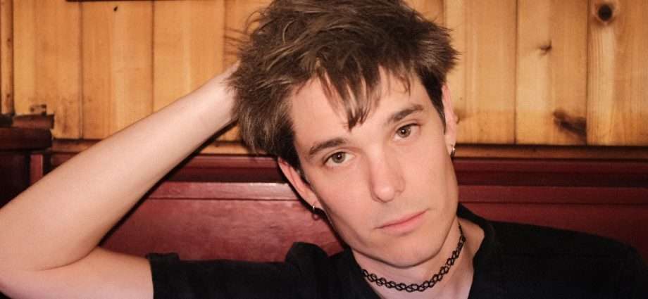 Indie Rock Breakout Wes Parker Unleashes Mesmerizing New Track “Neck” 1 Indie Rock Breakout Wes Parker Unleashes Mesmerizing New Track “Neck”