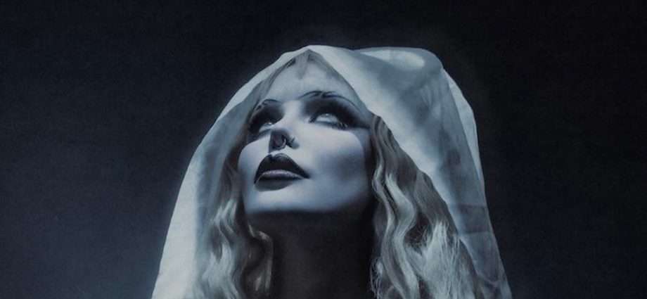 Alice Glass Unleashes High-Voltage New Single “MERCY KILL” with Haunting 16mm Video