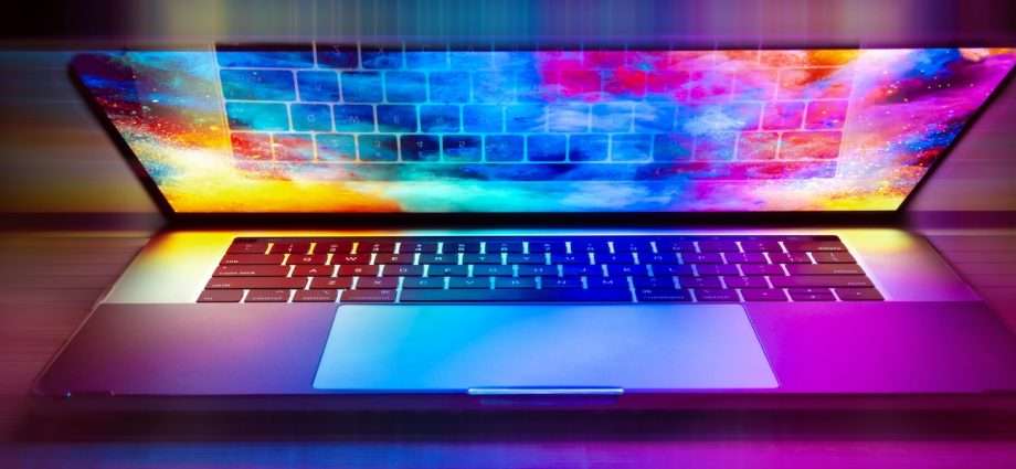 10 Proven Ways to Amplify Your Band’s Online Presence This Winter