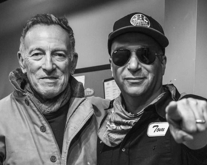 Tom Morello to Join Bruce Springsteen’s Land of Hope and Dreams Tour Beginning March 31