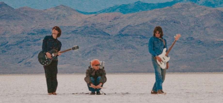 Foxtide Drop New Single “Wait It Out” Ahead of Highly Anticipated Album Entropy